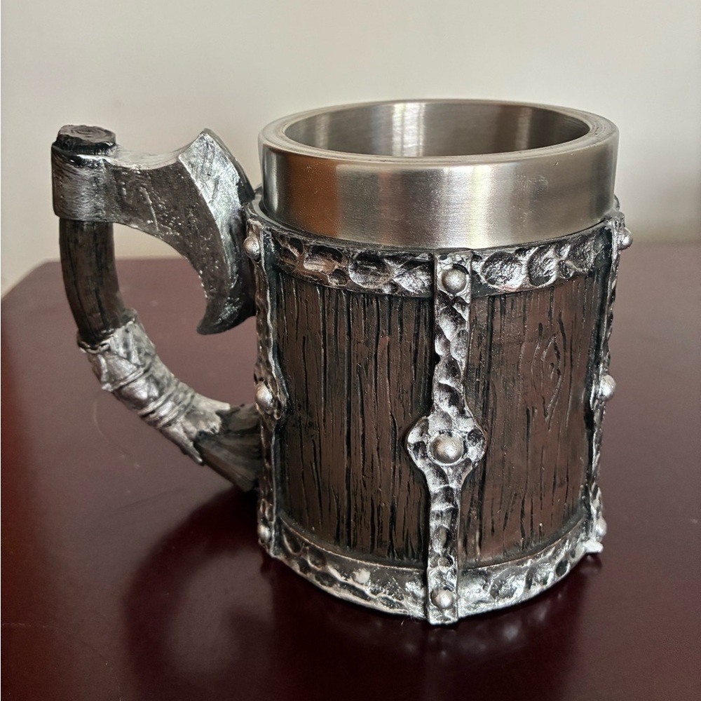 Rustic Tankard Mug with Axe Handle 15.2 oz coffee/beer mug